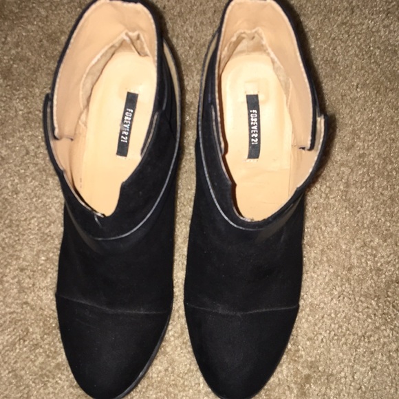 Similar to Rag & Bone Harrow booties - Picture 5 of 8